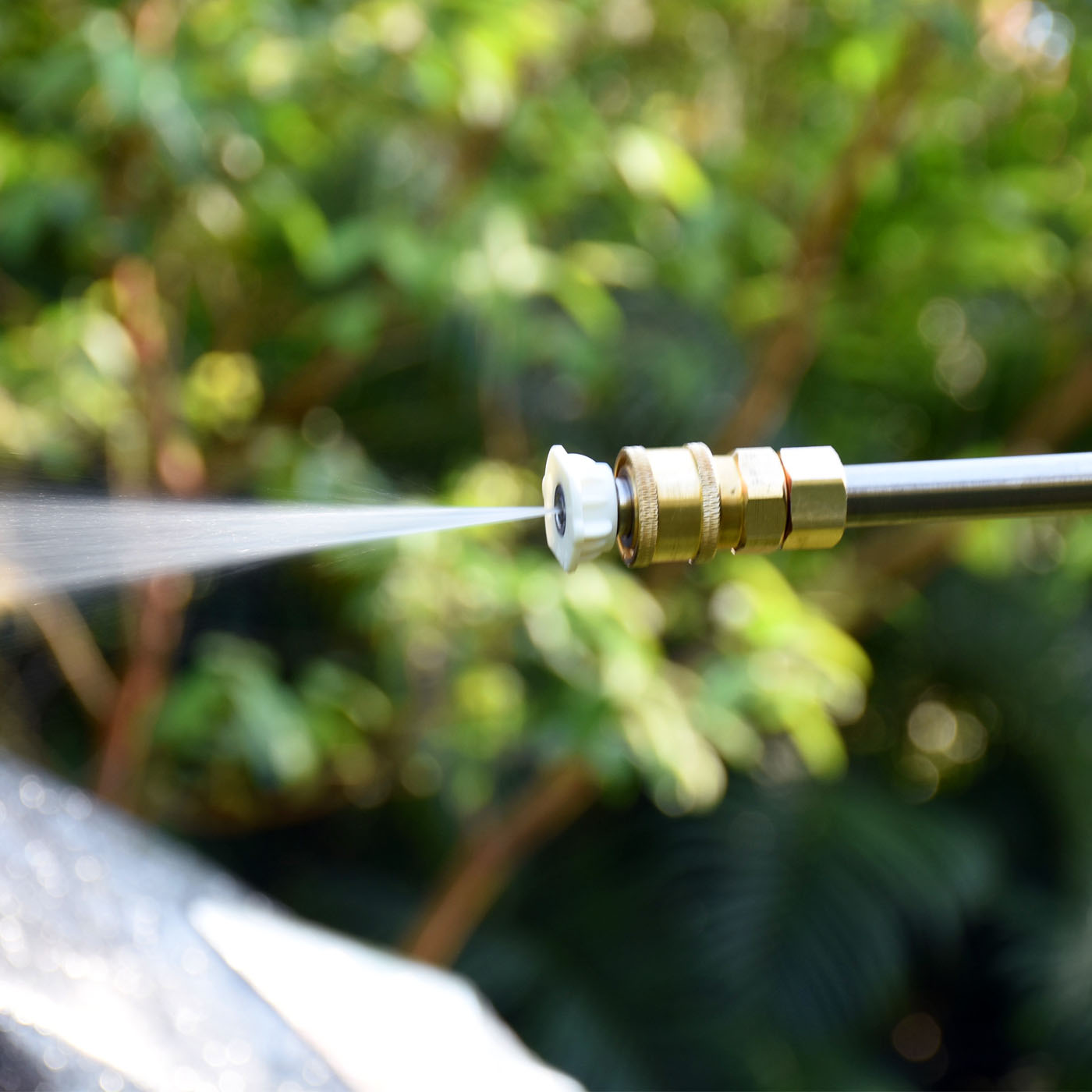 HIDROLAVADORA A BATERÍA SWEDISH HUSKY POWER 200W - HKP24V