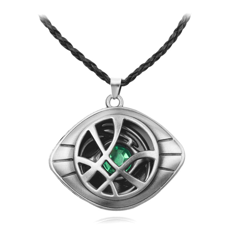 Collar de Doctor Strange ojo de Agamotto de metal plateado