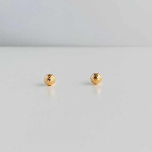 Aretes Bolitas Básicas-Baño de Oro 18K-Dorado