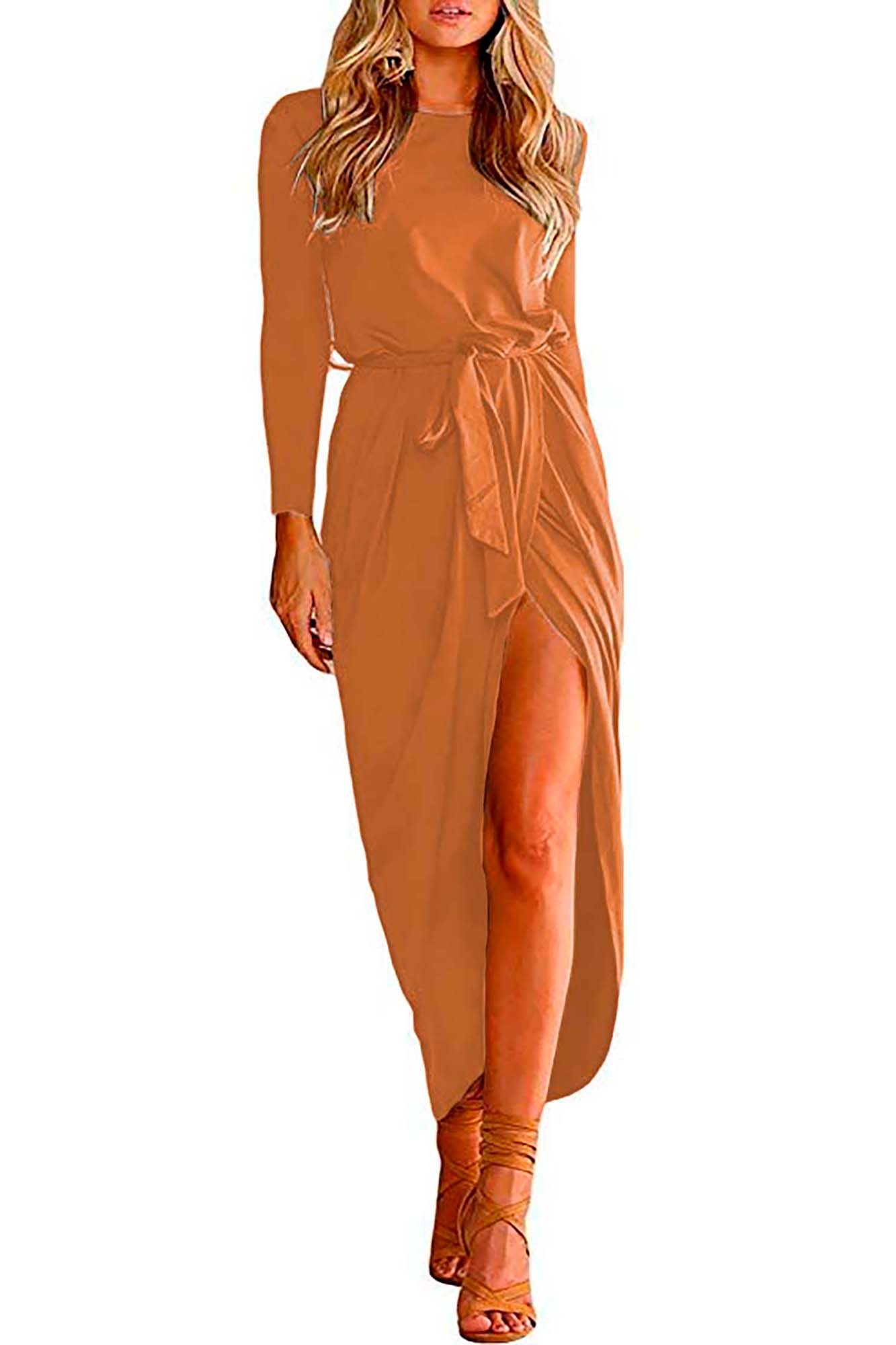 Vestido cuello redondo y manga larga con abertura y cinturon