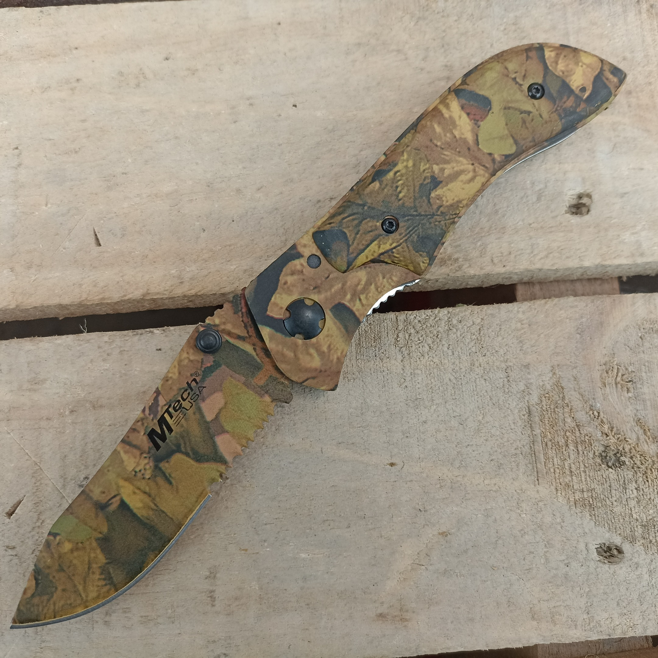 Navaja Camuflaje Semi-Automatica MT-104