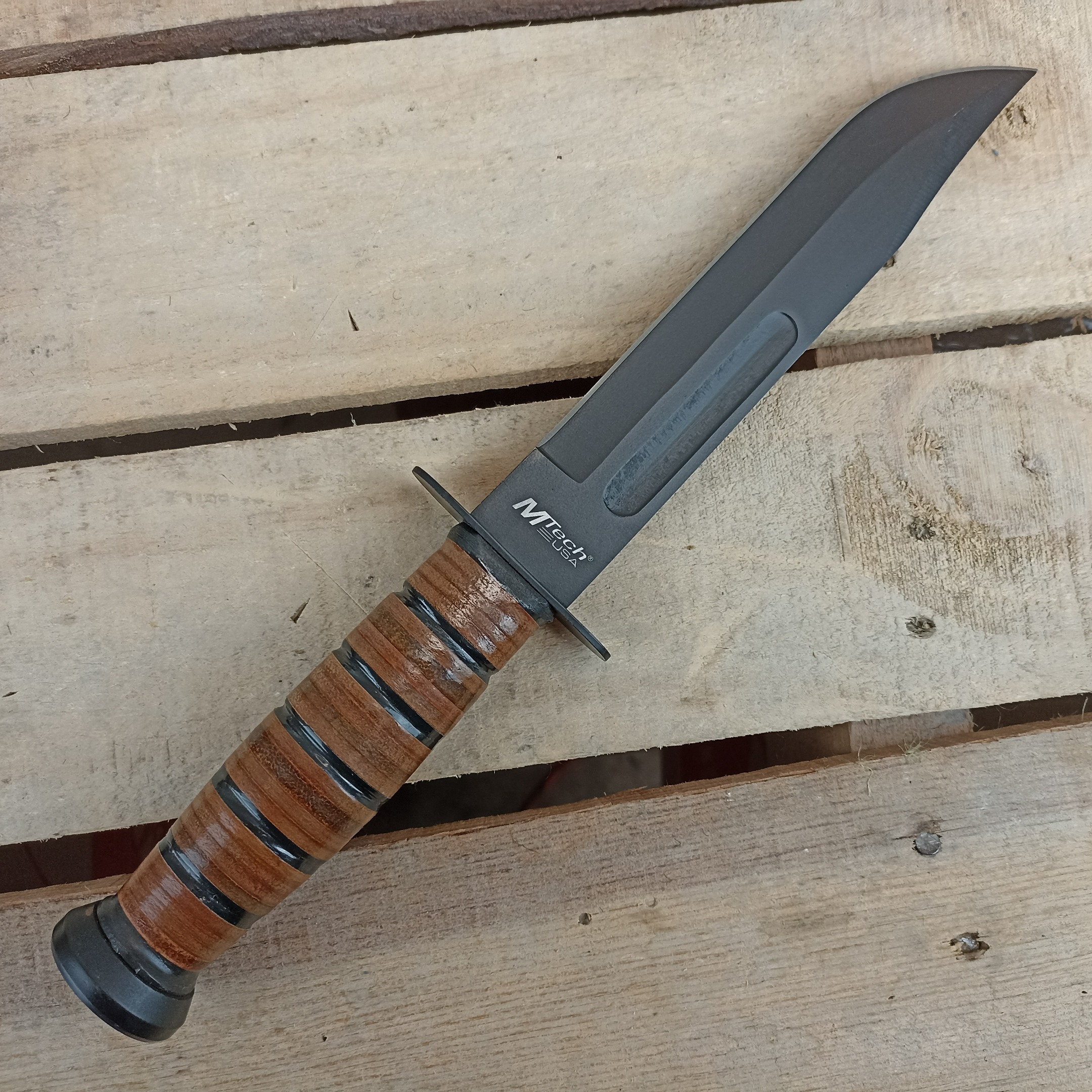 Cuchillo Con Funda De Cuero MT-122