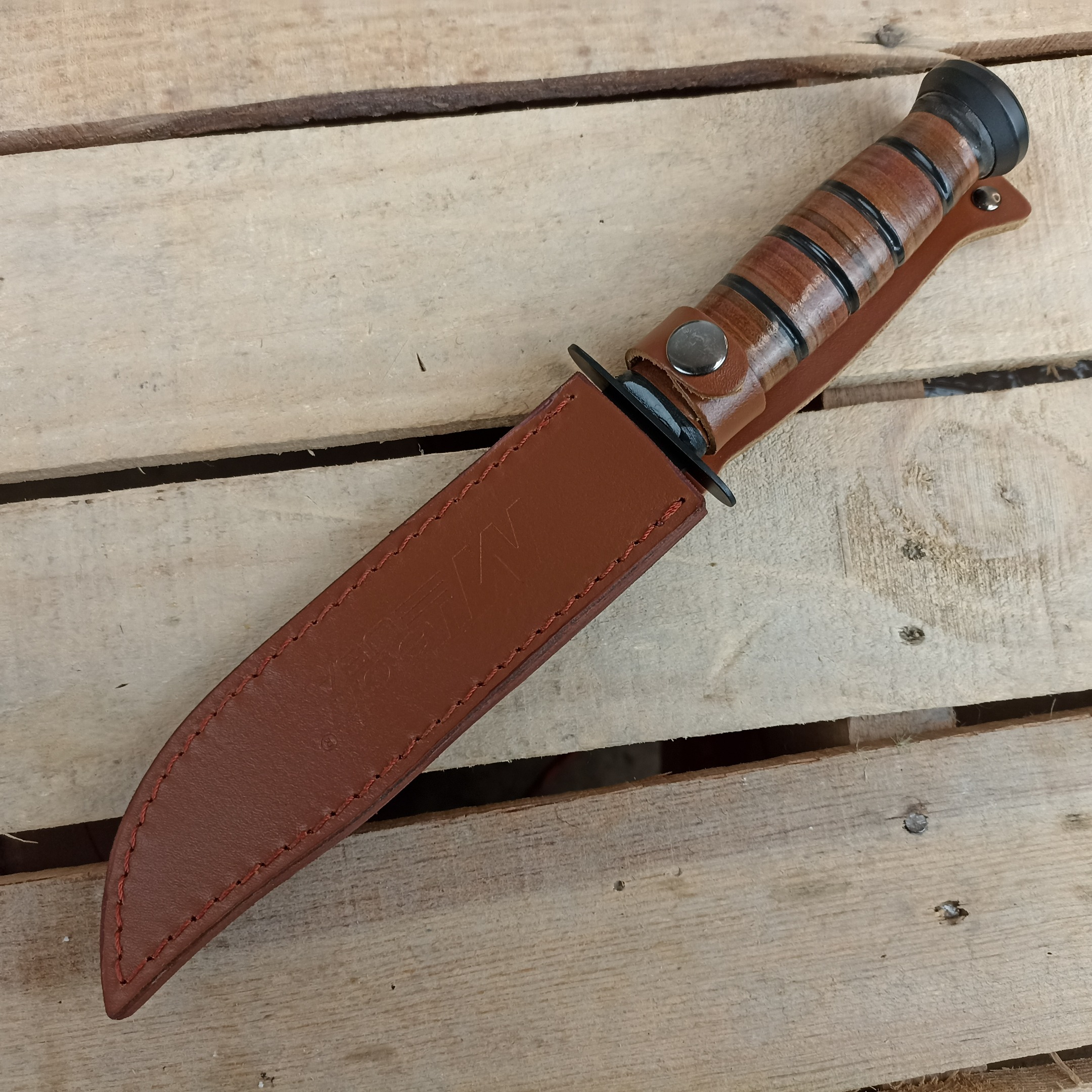 Cuchillo Con Funda De Cuero MT-122