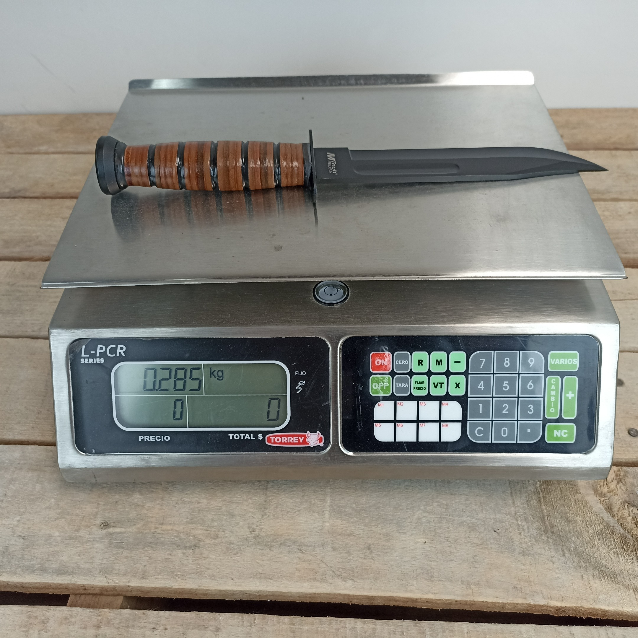 Cuchillo Con Funda De Cuero MT-122