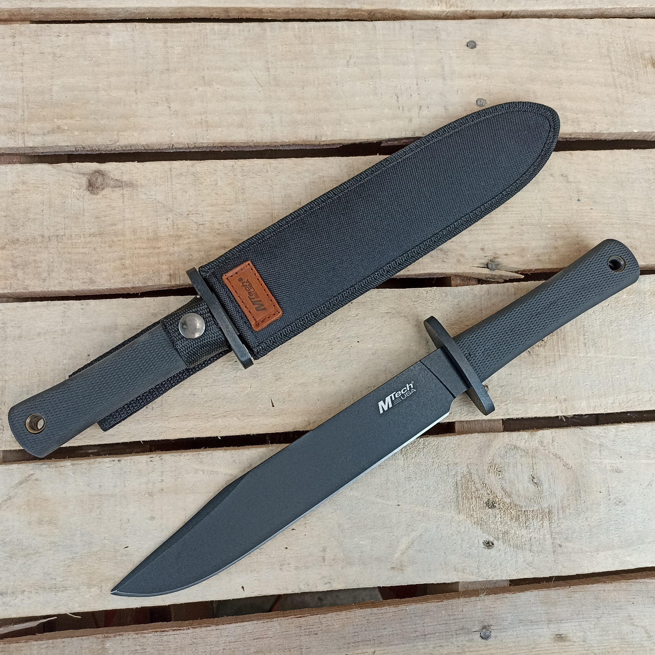 Cuchillo Grande MT-151