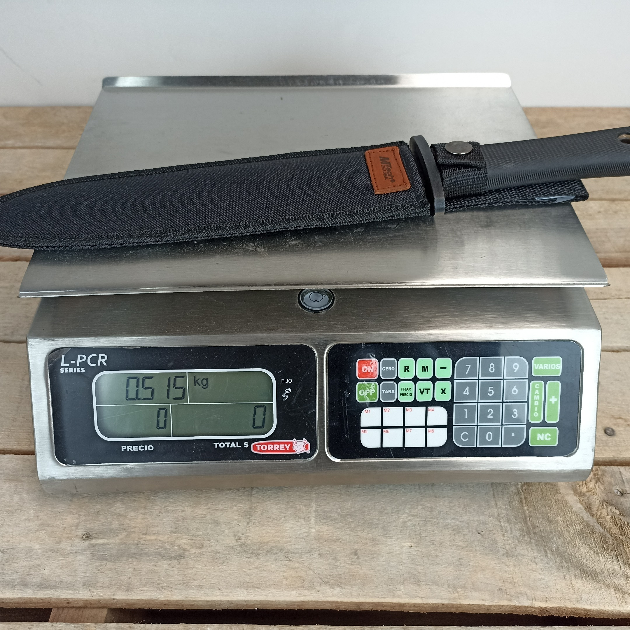 Cuchillo Grande MT-151