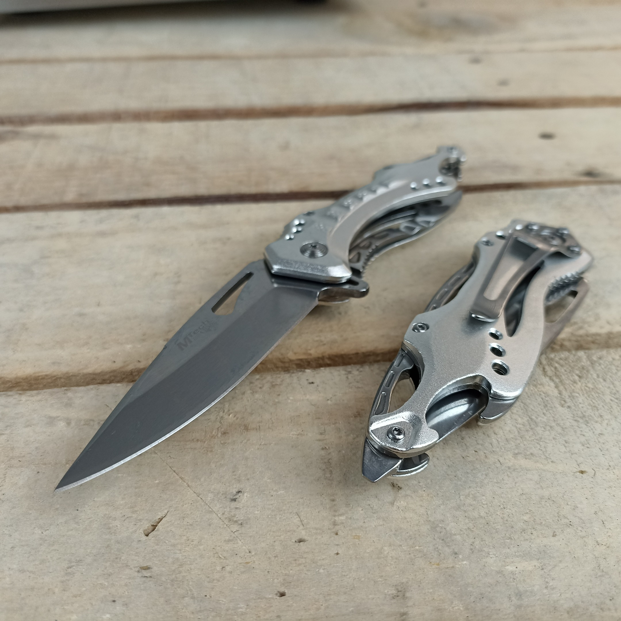 Navaja Rescate o Bricolaje  MT-A705SL