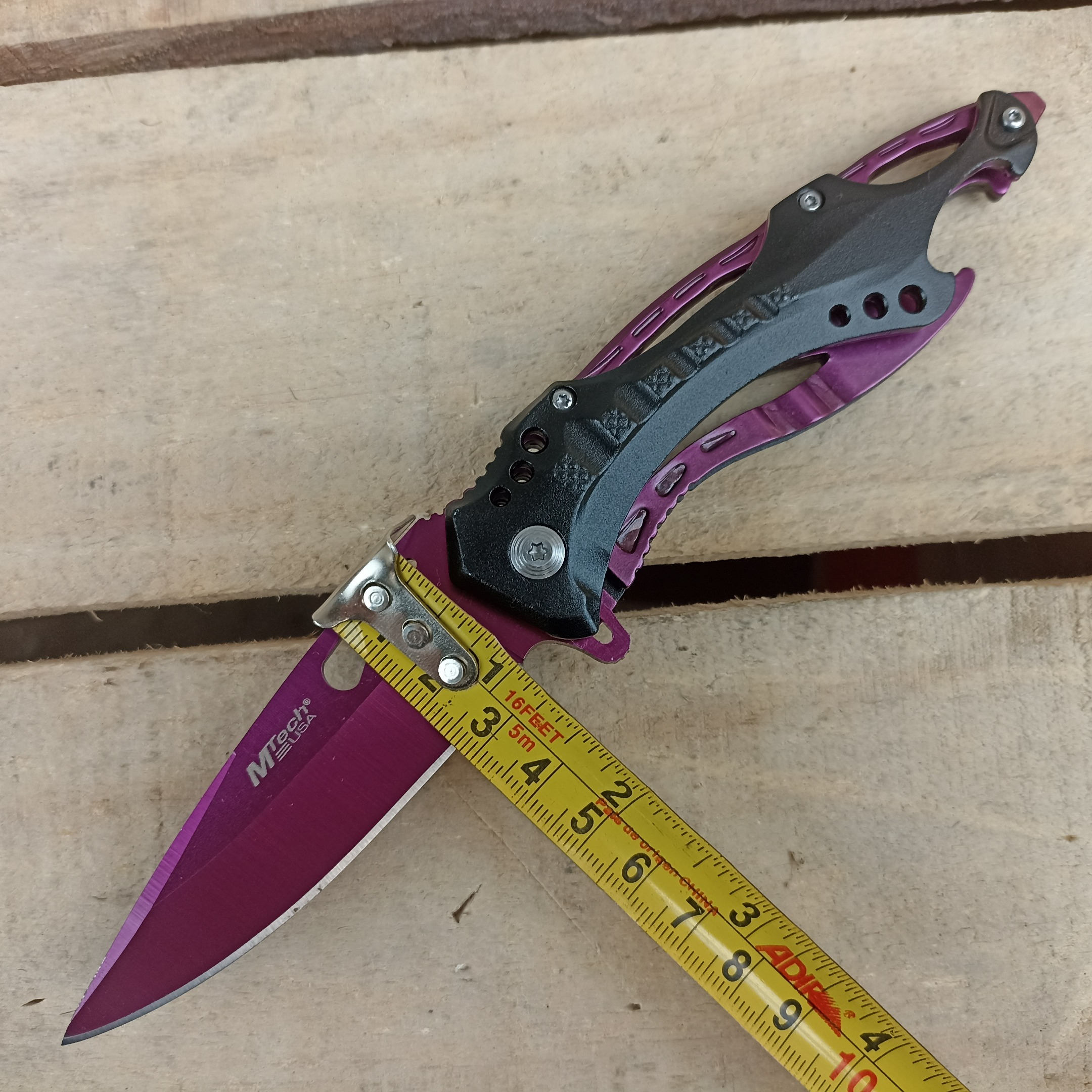 Navaja Camuflaje Morado con Negro MT-A705PE