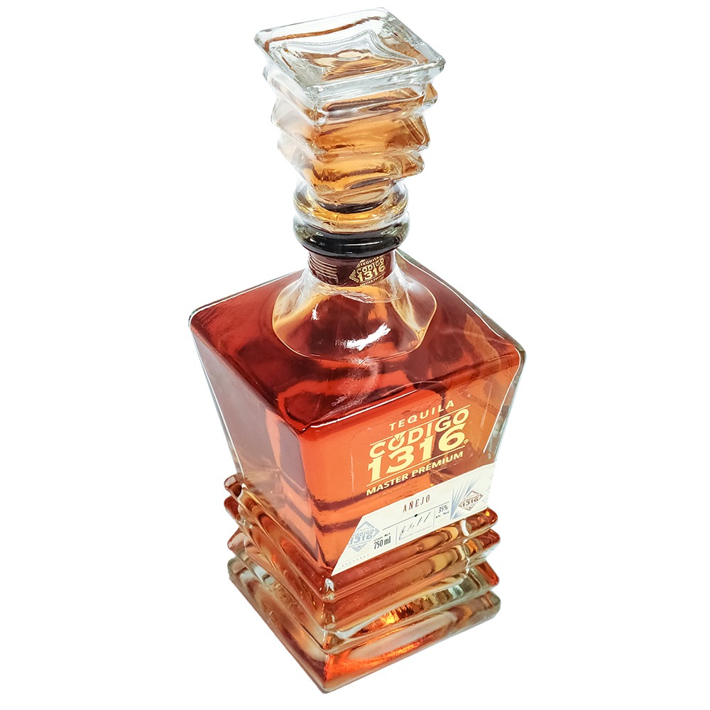 Tequila Código 1316 Añejo 750 ml