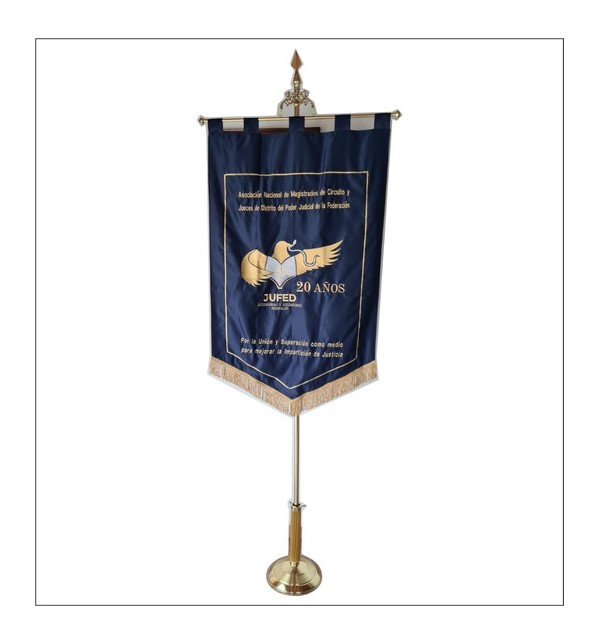 Asta para estandarte reglamentario dos tramos latonado 2.30 mts punta de lanza