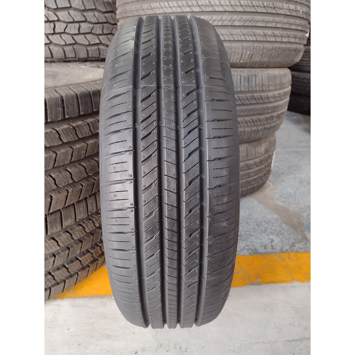 LLANTA 215/70R15 LAUFENN LH41 HANKOOK 98T
