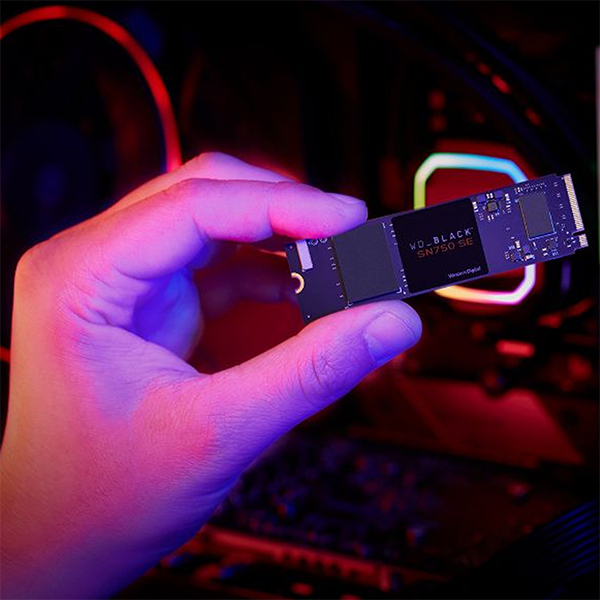 SSD M.2 500GB Western Digital Laptop PC PCIe Gen4 WDS500G1B0E