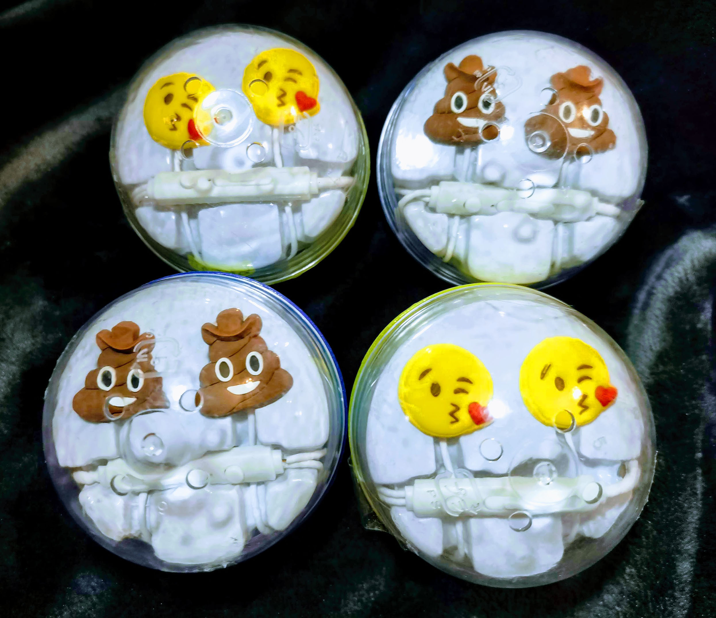 AUDIFONOS CON DIF FORMAS DE EMOTICONS