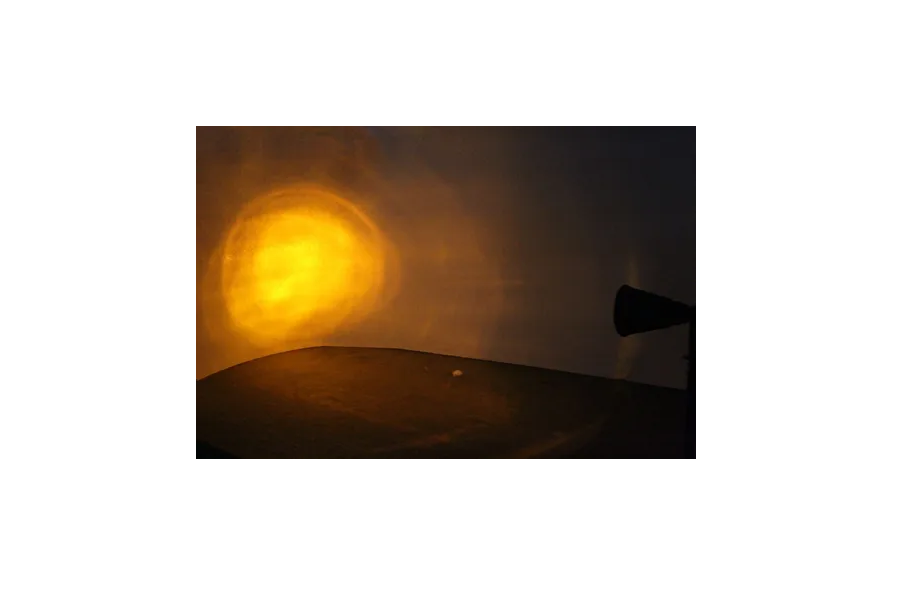 Lampara Led 4w Panel Solar Jardin Estaca Luz Amarilla Exterior