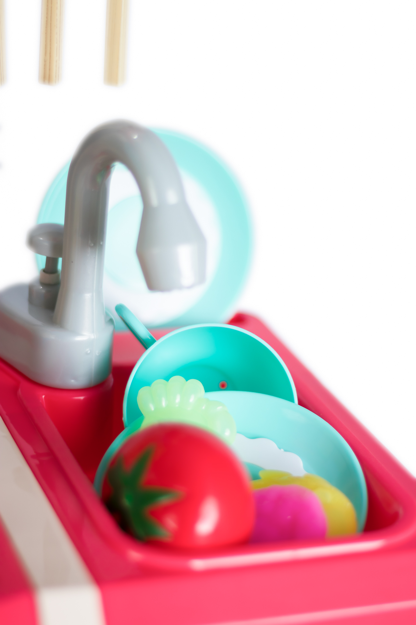 Cocina de juguete interactiva con efectos de luz, sonido, vapor, cocción y agua, color rosa