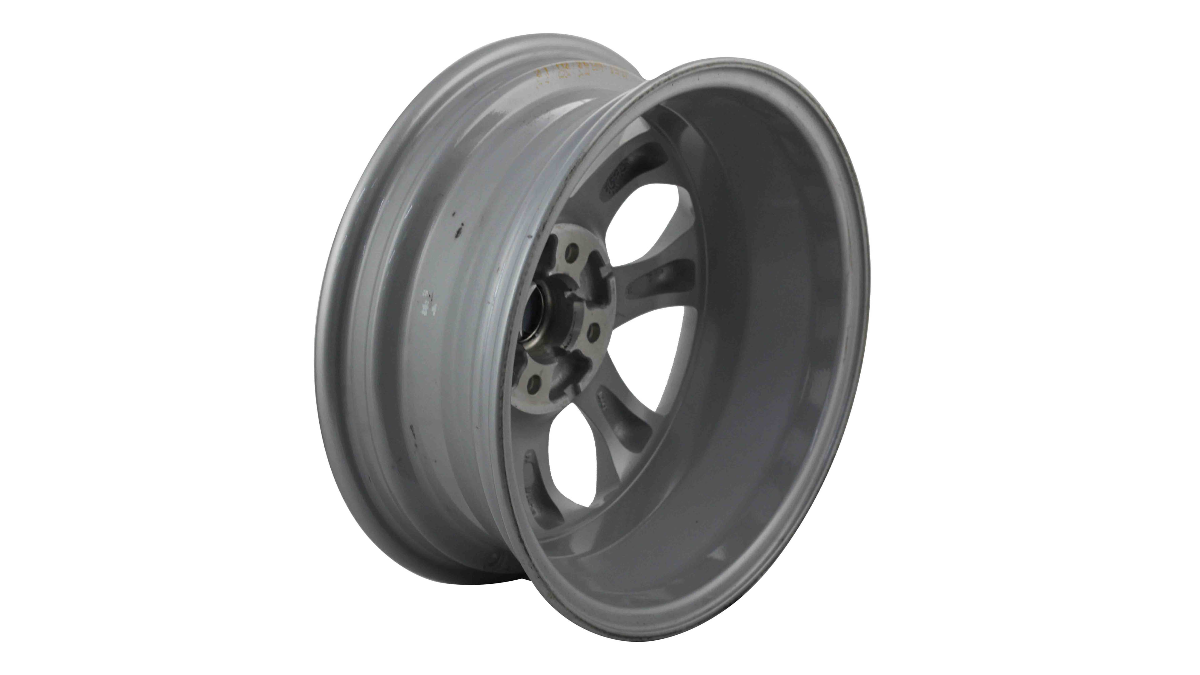 Rin Aluminio 15 PuLG Originales Nissan March 2010-2021