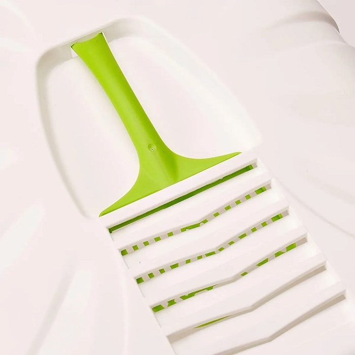 Arenero Para Gatos Cerrado Con Pala Verde