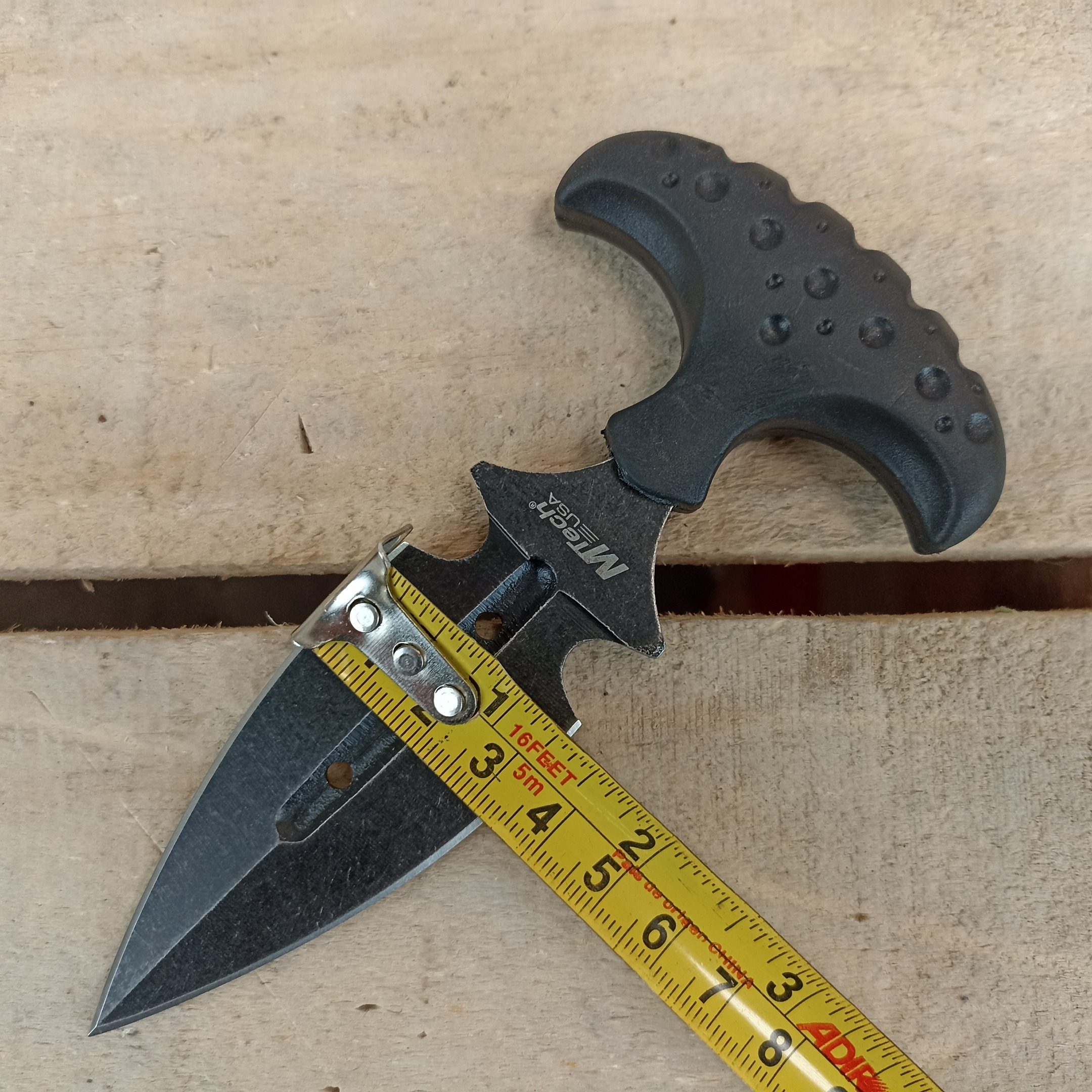 Cuchillo full tang pequeña MT-20-41BK