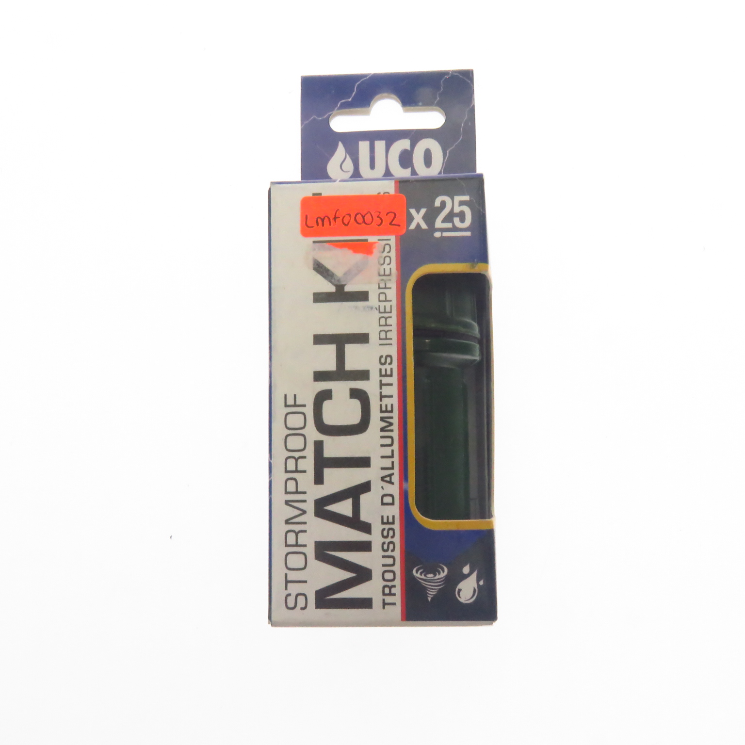 Uco00032 Uco Cerillos A Prueba De Tormentas Con Conetenedor