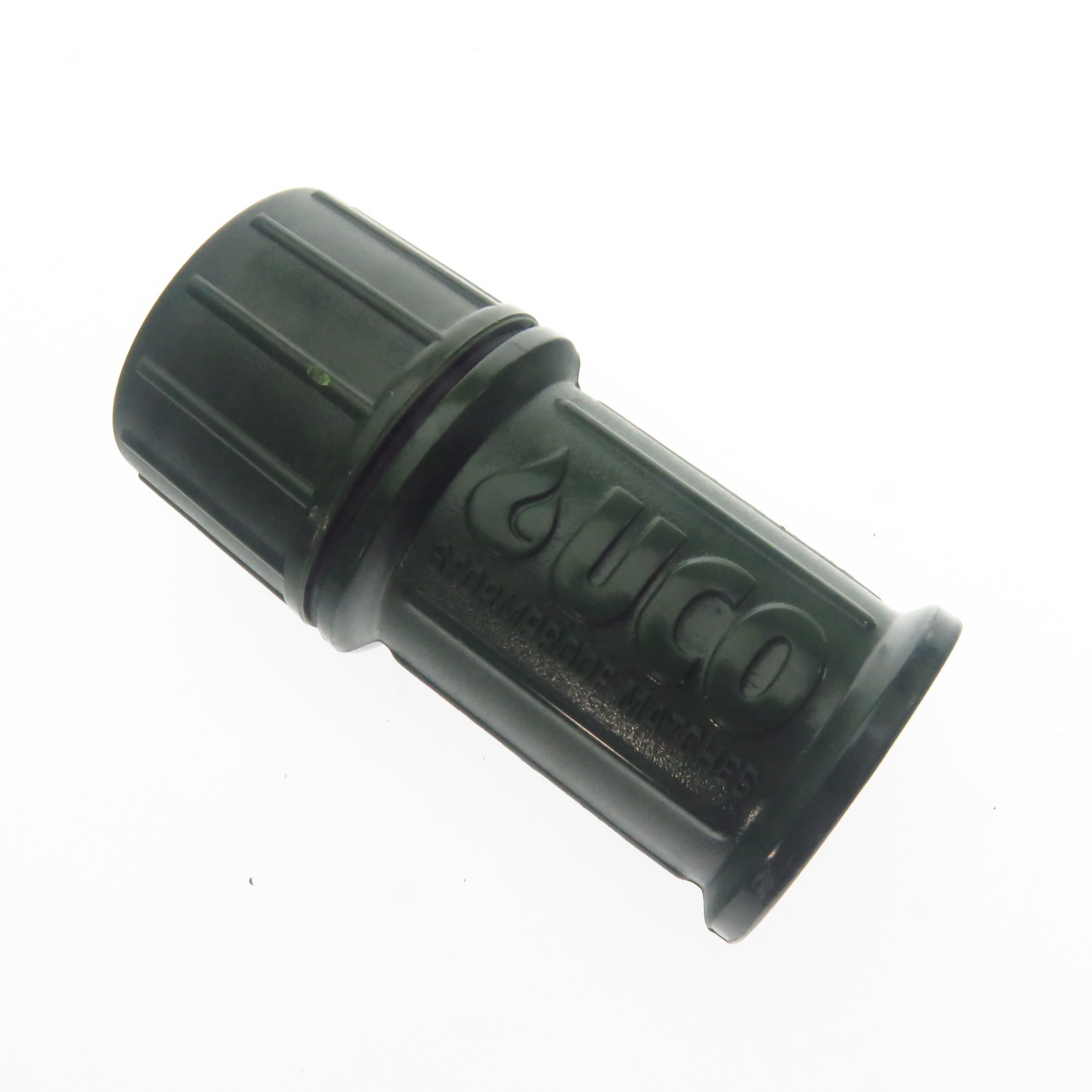 Uco00032 Uco Cerillos A Prueba De Tormentas Con Conetenedor