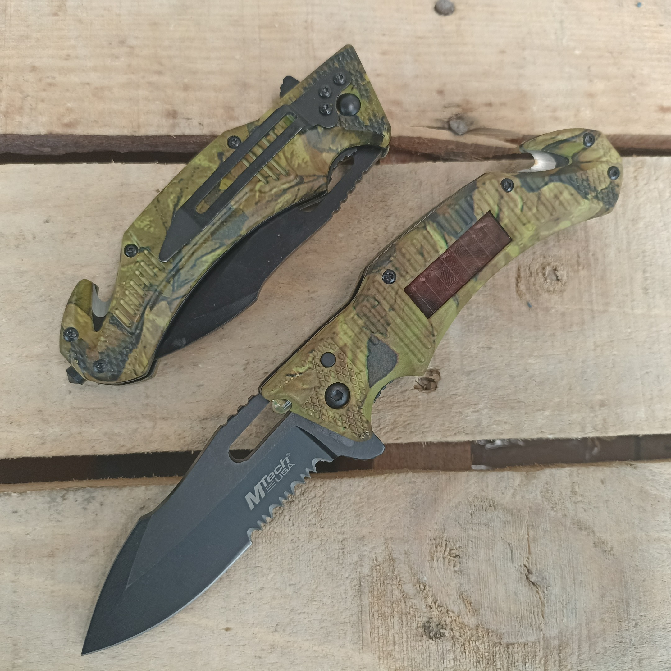 Navaja Militar Camuflaje MT-A887CA