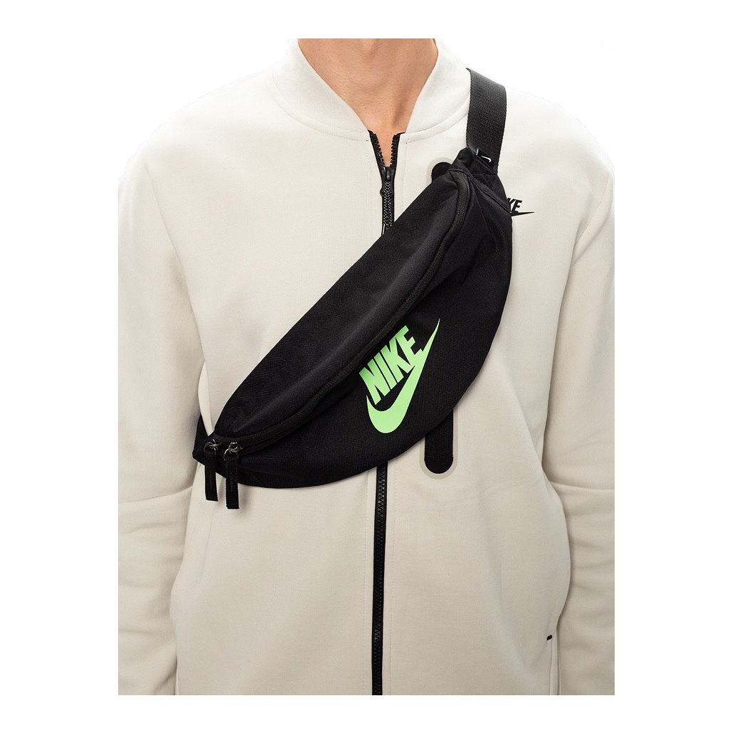 Cangurera Nike Heritage Negra (Unisex) Ba5750-019