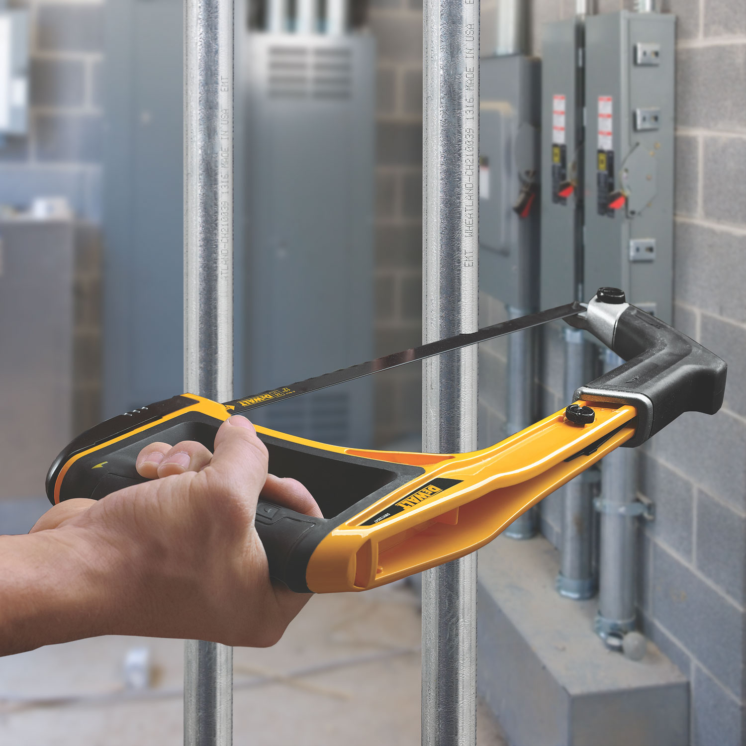 Arco Segueta Alta Tensión 12 PuLG 5 En 1 Dewalt Dwht20547l