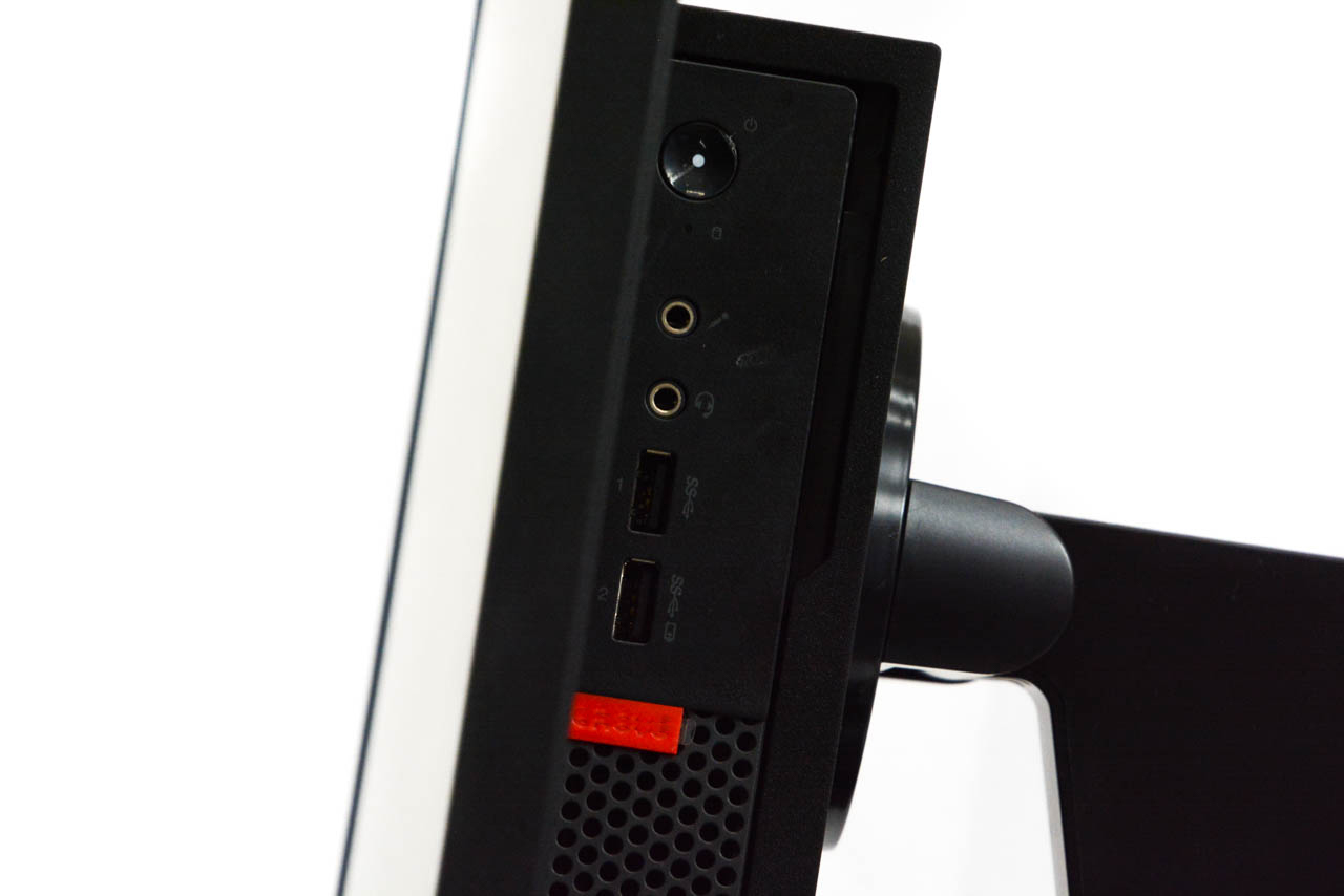 All in One Lenovo TIO22Gen3 TOUCH / intel Core i3-7100T / 500 GB / 8 GB RAM. REACONDICIONADO GRADO A