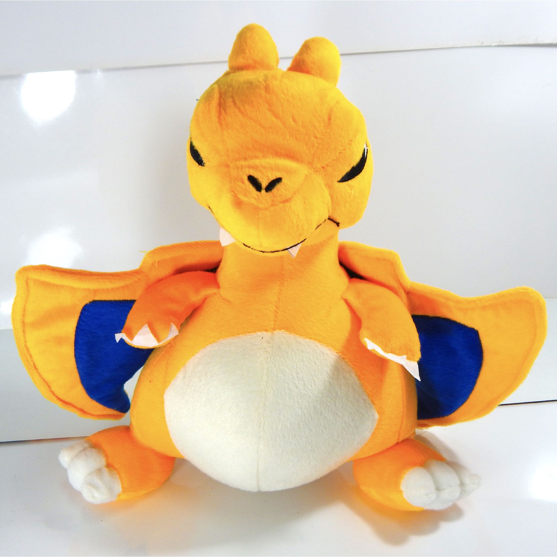 Peluche Pokemon Juguete Charizard Muñeco Fuego Volador Dragon Bordado