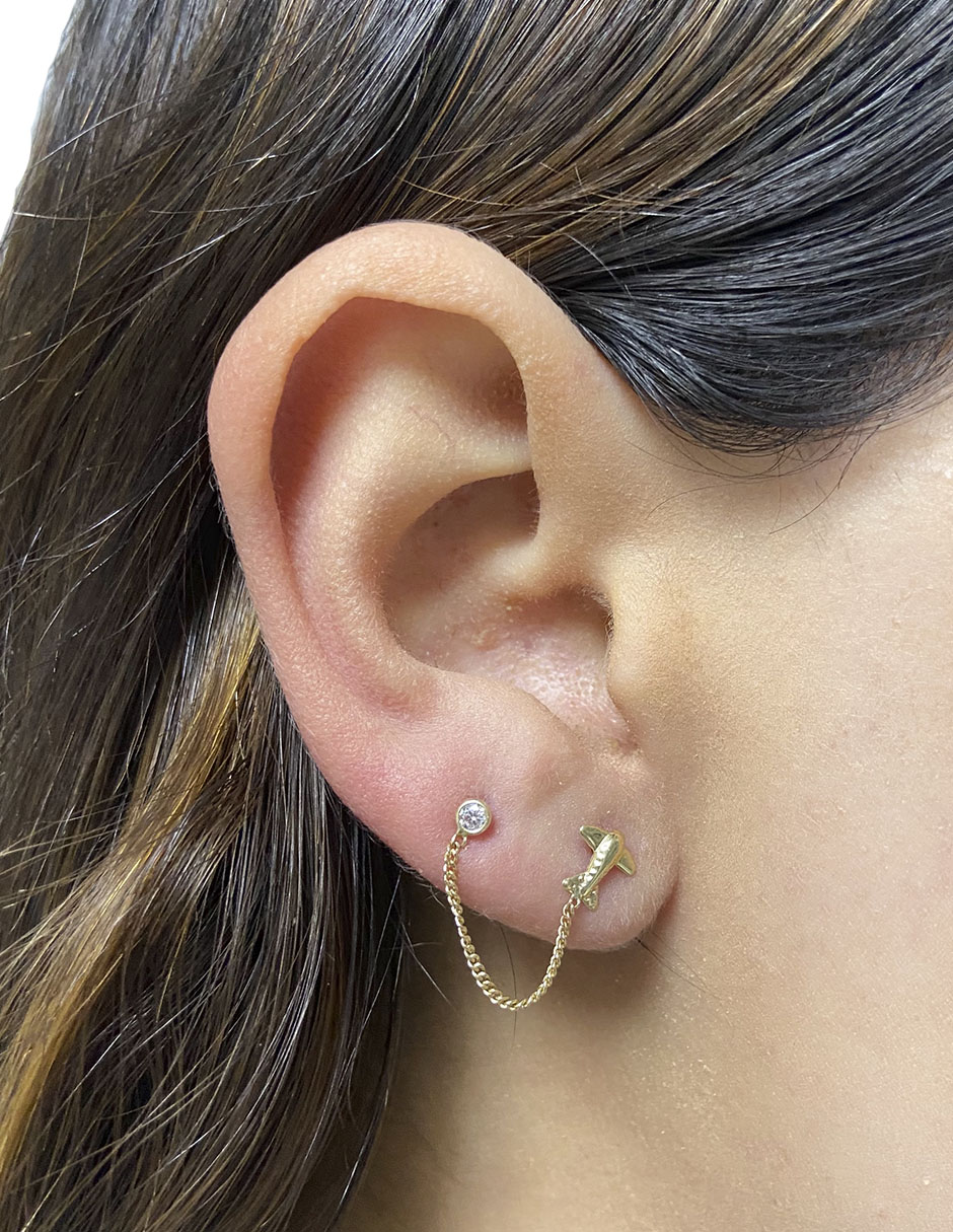 Broquel piercing en forma de ballena, en oro de 10k, ideal para dama - Mancini Joyas