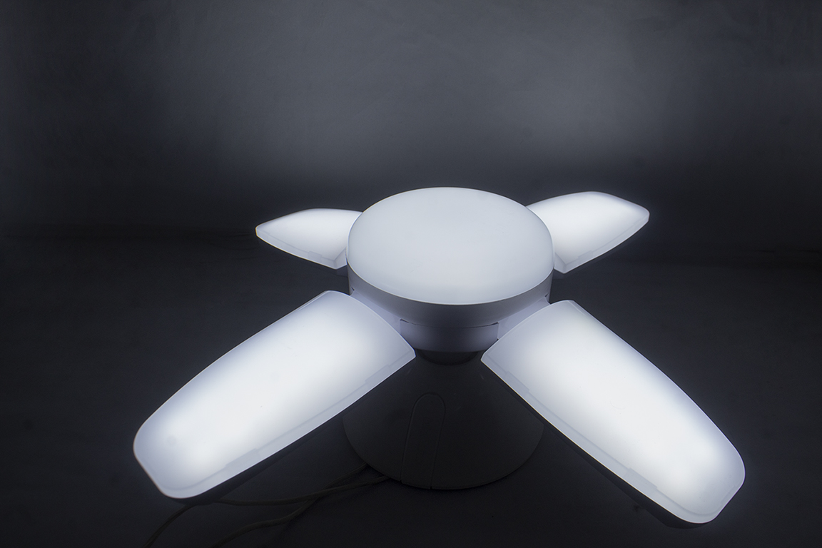 Foco Led Tipo Ventilador 55w 4 Aspas Luz Blanca Opaco