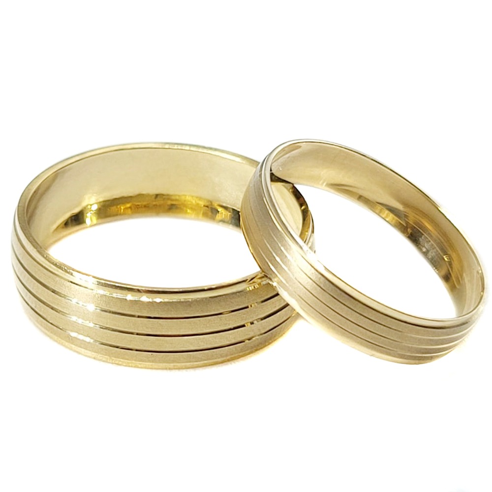 Par de Argollas con Terminado Laser de Oro 10K de 6mm *Grabado de Regalo*