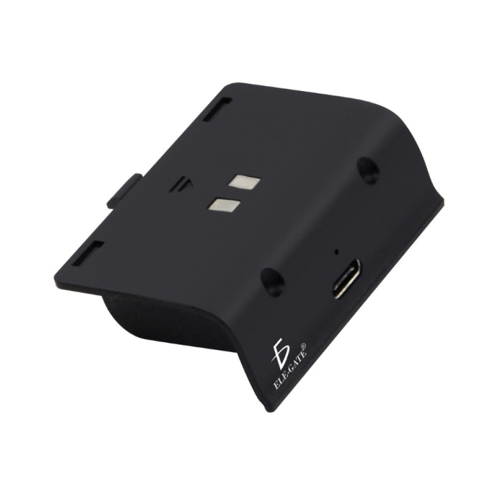 Kit Carga Y Juega Para Control Xbox One Entrada Tipo C Ele-Gate CHGM06P Color Negro