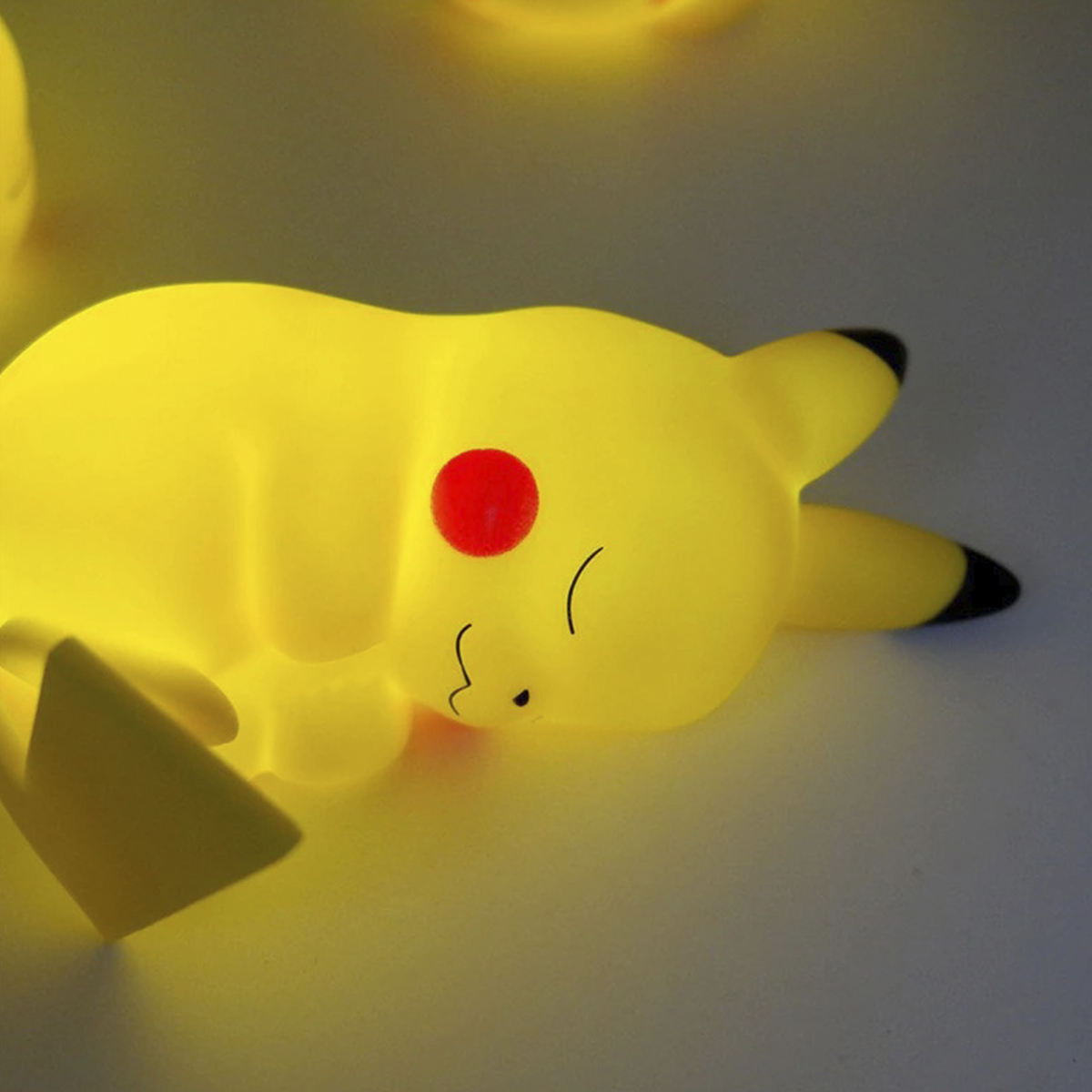 Lámpara De Noche Pikachu Para Dormir Pokemon Nocturna