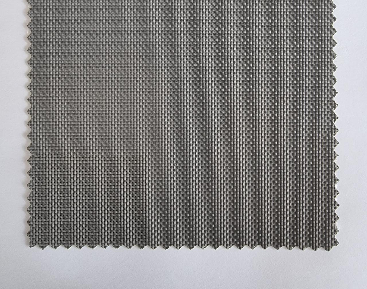 Persiana Enrollable Screen Grey. Medida 1.20 ancho x 2.00 alto