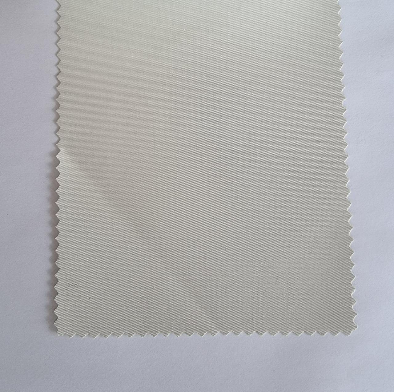 Persiana Enrollable Blackout IVORY. MEDIDA 1.80 ancho x 2.00 alto