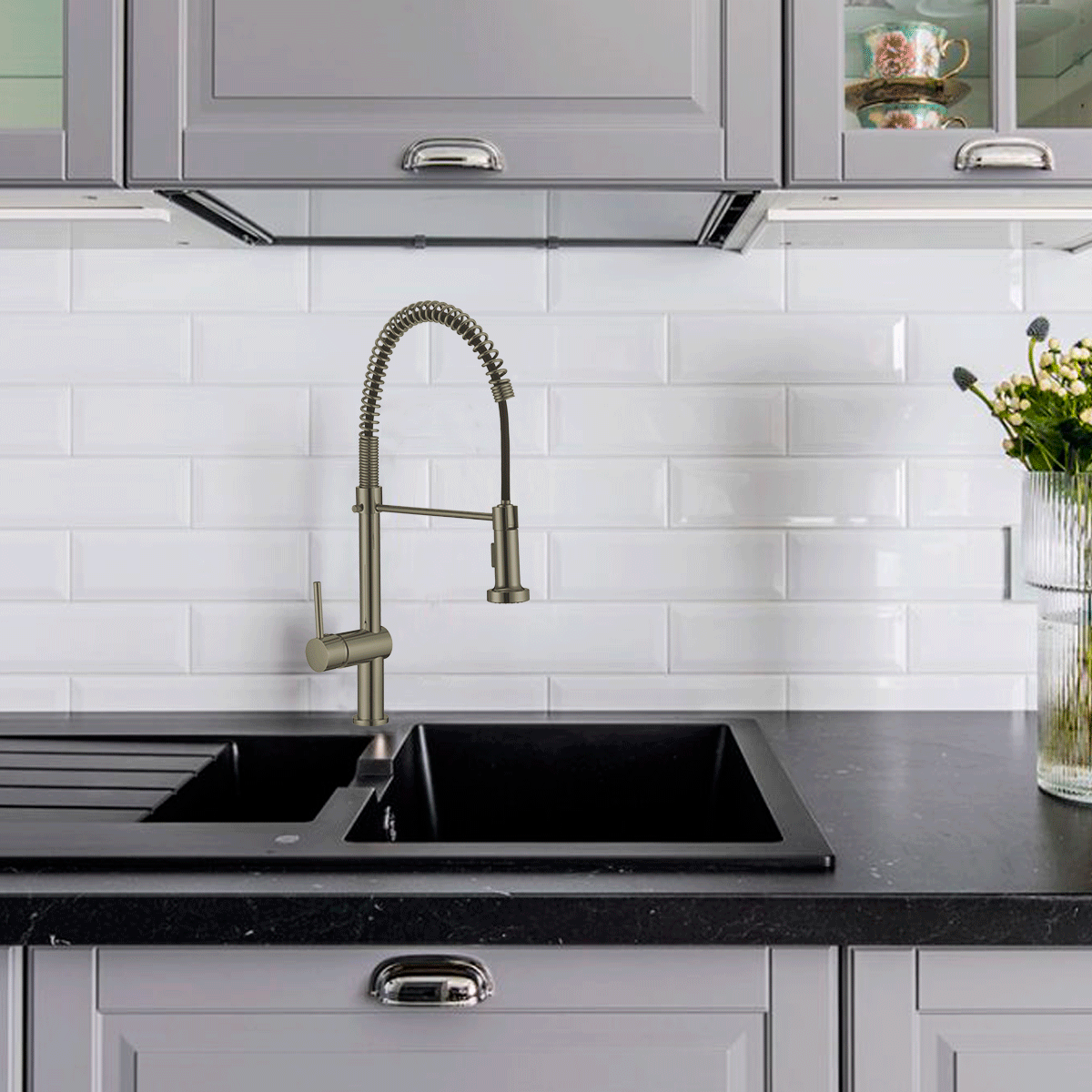 Mezcladora Flexible para Fregadero (Monomando) Acabado Niquelado, Incluye juego de Mangueras.