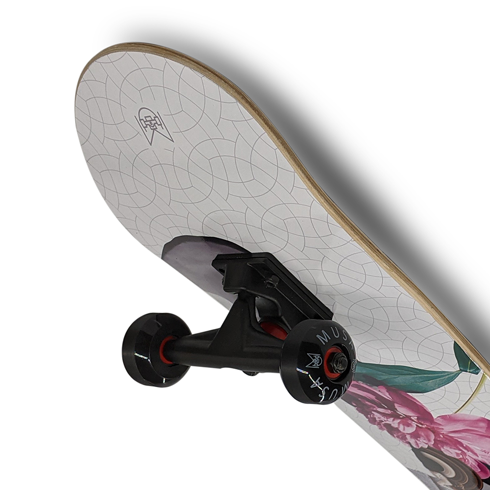 Patineta Profesional MUSA Collage Solo Pam Llantas Negras skate skateboard