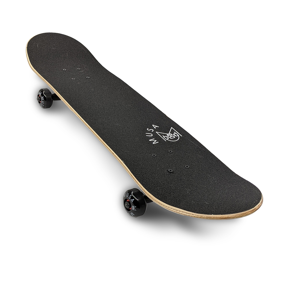 Patineta Profesional MUSA Ondas Solo Pam Llantas Negras skate skateboard