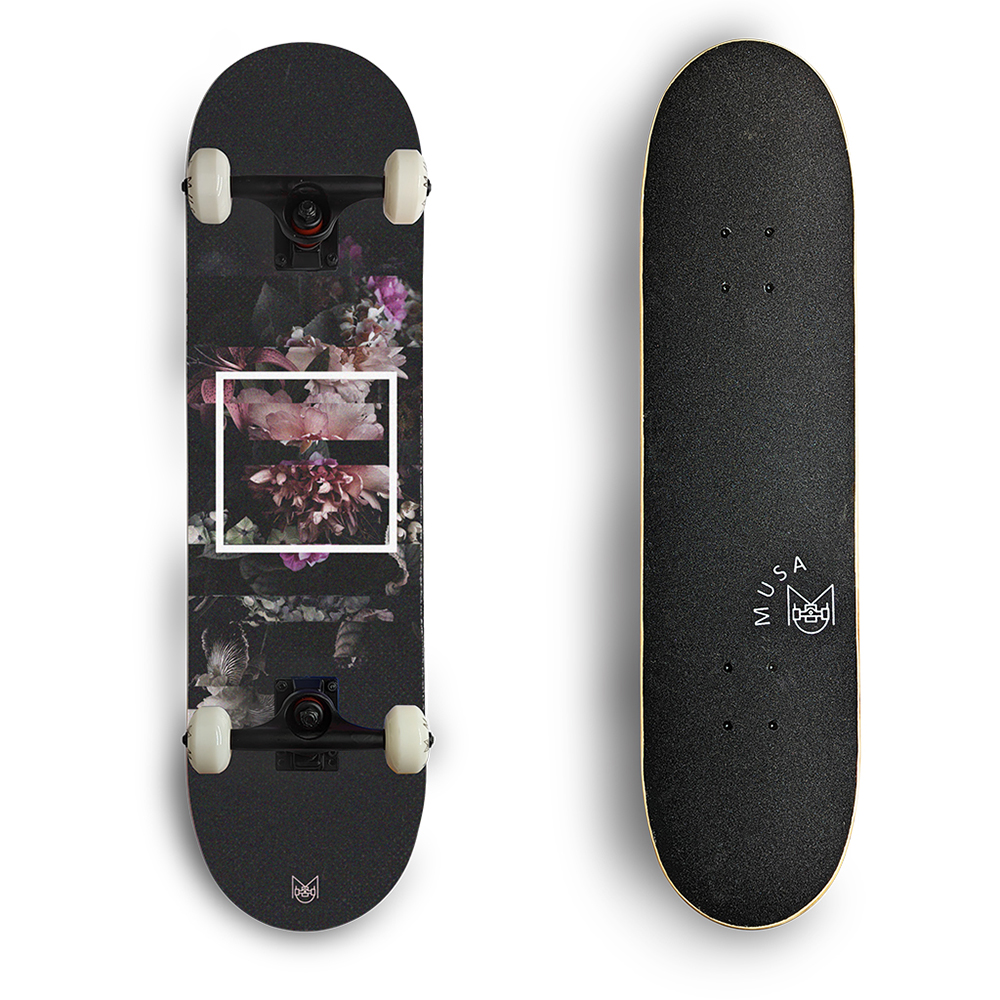 Patineta Profesional MUSA Negro Solo Pam Llantas Blancas skate skateboard