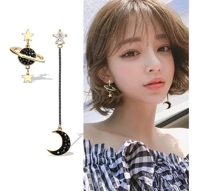 Aretes Asimétricos Largo Luna Estrella Y Planeta