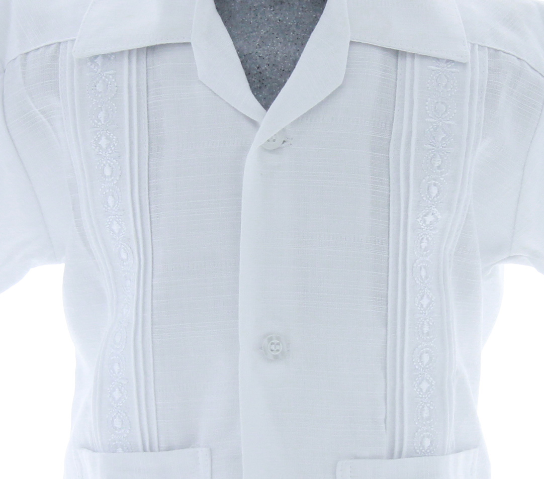 Conjunto Guayabera Bordada.