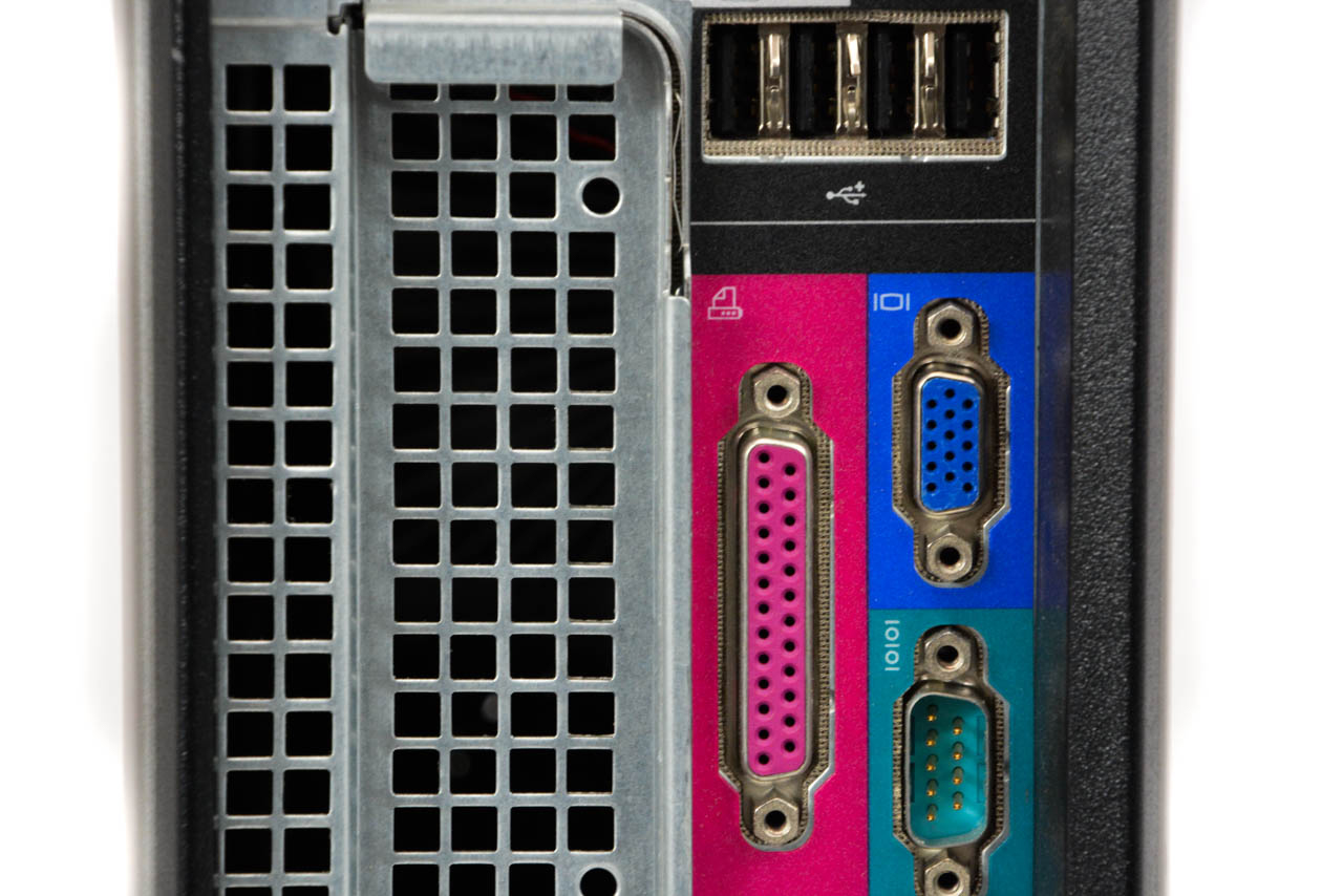 DELL Optiplex 380 / Pentium Dual-Core CPU E5800 3.20GHZ / 250 GB HDD 2.5 SATA / 2 GB RAM.  Reacondicionado Grado A