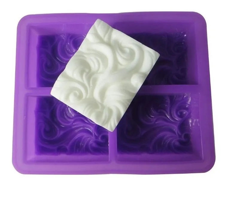Molde De Silicón 4 Jabones Rectangulares Con Relieve Velas Morado
