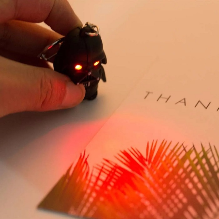 Llavero Lampara Star Wars Darth Vader Con Luz Led Y Sonido