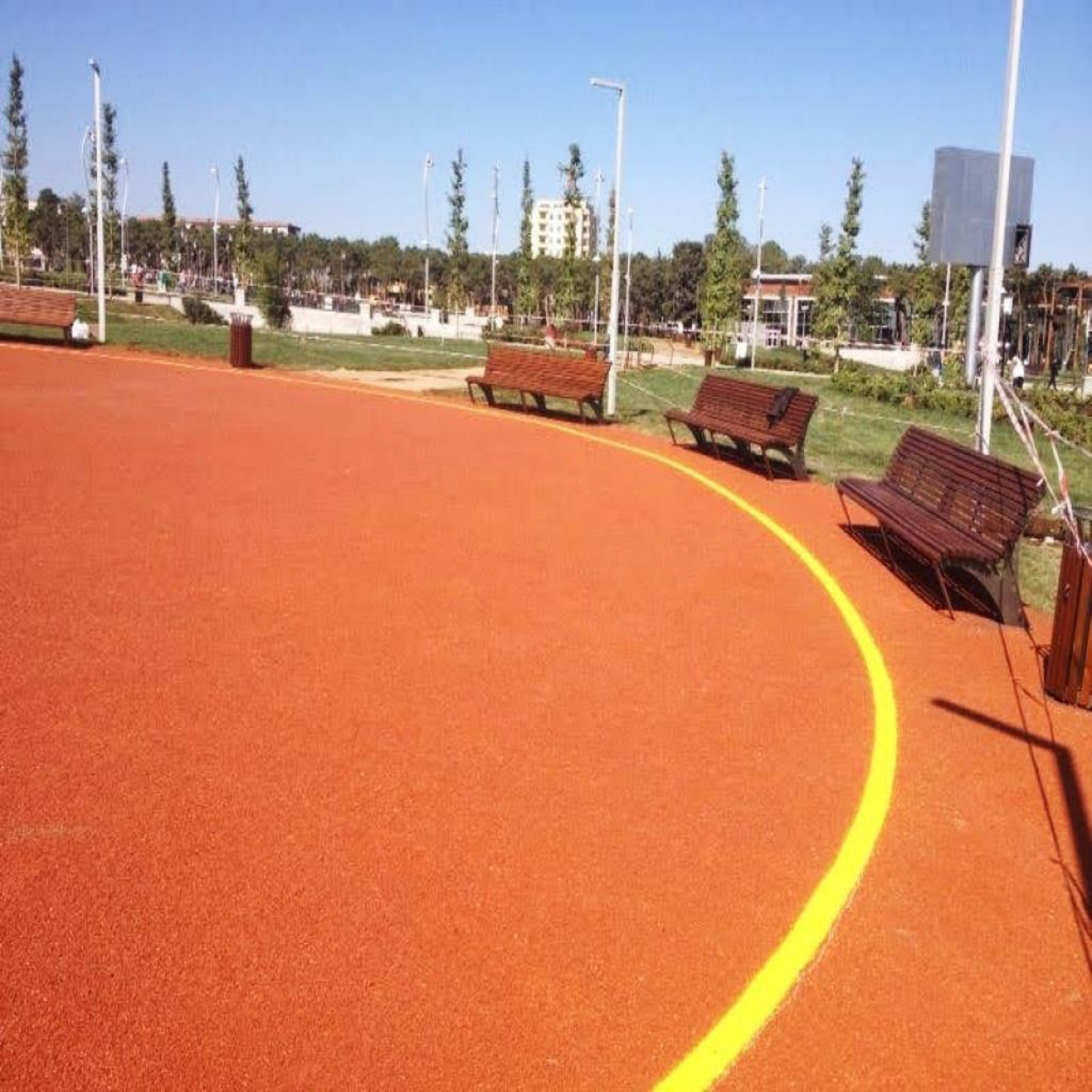 ISONEM SS SOIL HARDENER - Estabilizador de Suelo y Agente de Control de Polvo - 5 Lt