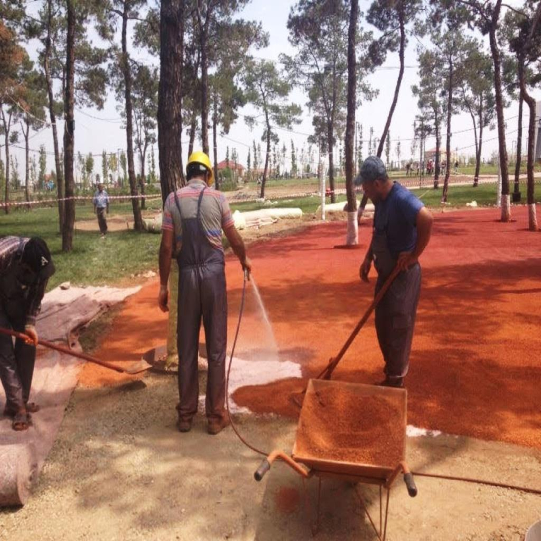 ISONEM SS SOIL HARDENER - Estabilizador de Suelo y Agente de Control de Polvo - 5 Lt