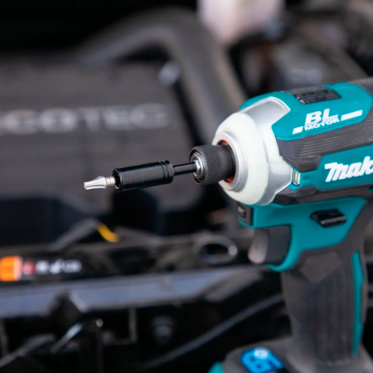 MAKITA Destornillador Eléctrico, 6.5 Amperes, RPM sin Carga 0 a