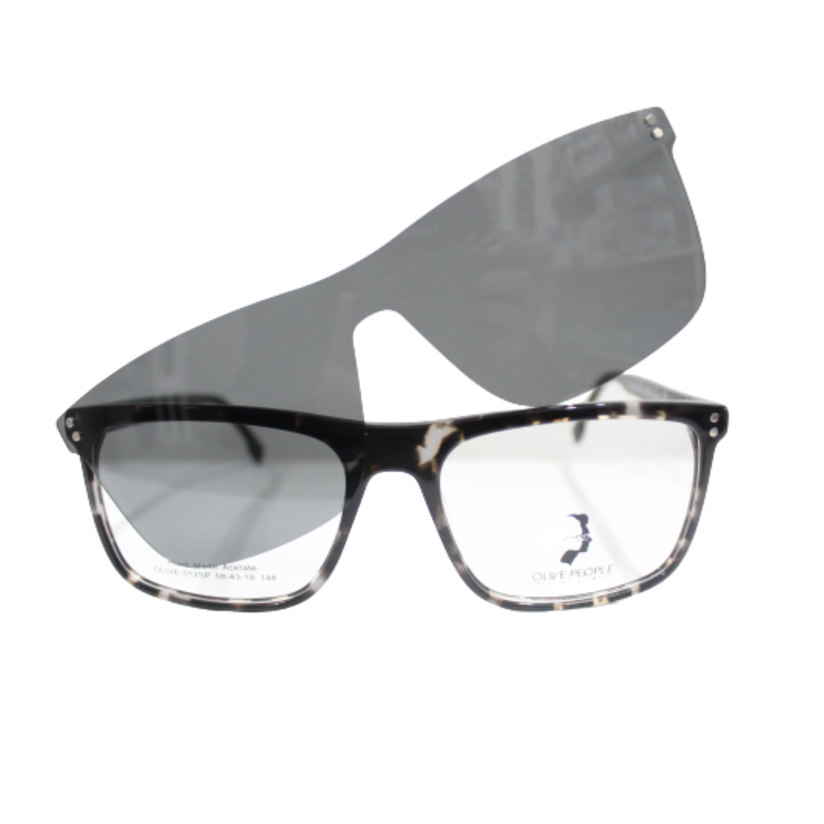 Armazón Lente oftálmicico graduable para caballero Con Clip On Polarizado marca Olive People modelo 012SP+ Estuche/paño