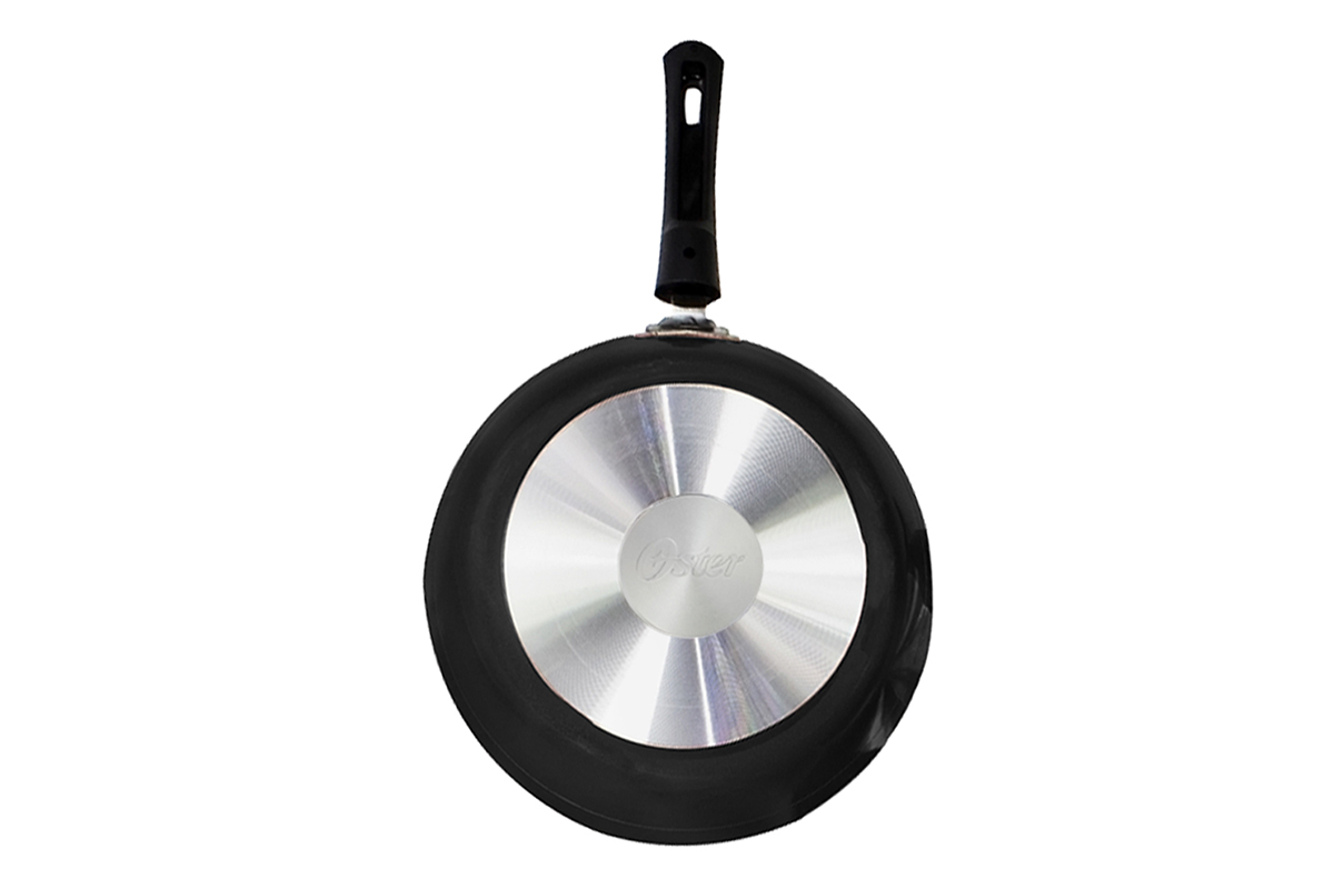 SARTEN ALUMINIO 26 CM MANGO BAQUELITA DIFUSOR DE COLOR NEGRO OSTER MODELO 85045.01N